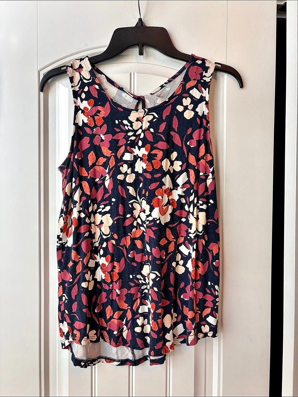 Market & Spruce Floral Tank Top Navy & Red S